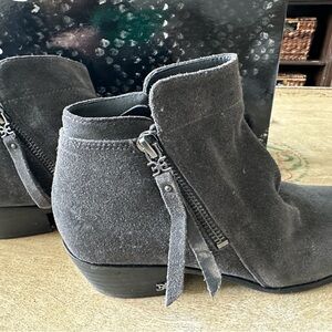 Sam Edelman Stylish Gray Suede Ankle Boots